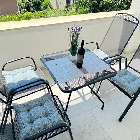 Apartments & Rooms Petra زادار المظهر الخارجي الصورة